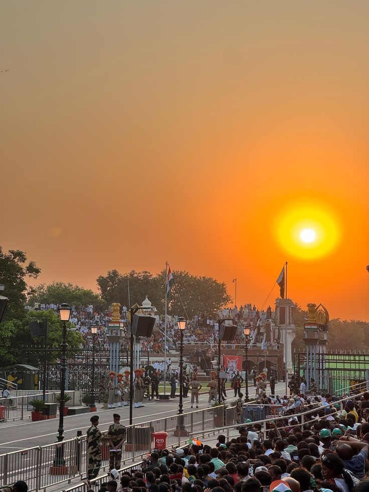 Golden Temple &amp; Wagah Border Guided Day Tour – Amritsar